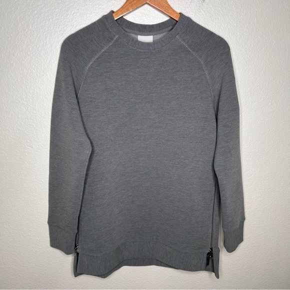 Varley Tops - NWT Varley Manning Sweat grey extra small